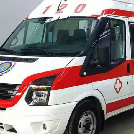 嵩县非急救护送病人转院租赁救护车的优缺点对比